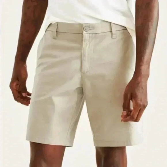Dockers Other - Dockers Ultimate Short With Supreme Flex 9" Mens Stretch Fabric Chino Short